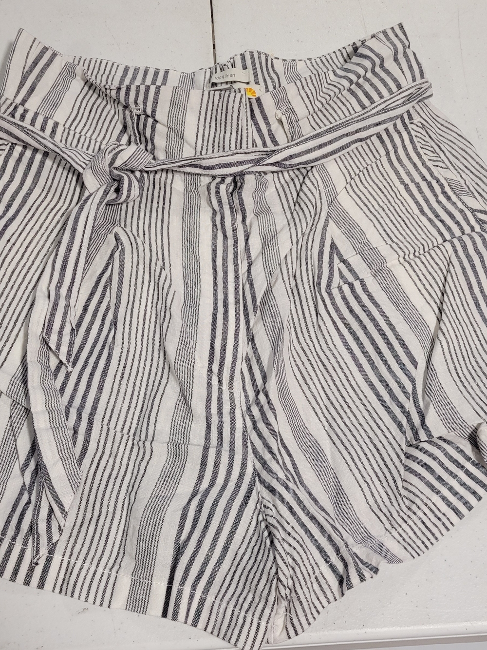 C&C California Linen Striped High-Waist Tie Shorts - White & Black